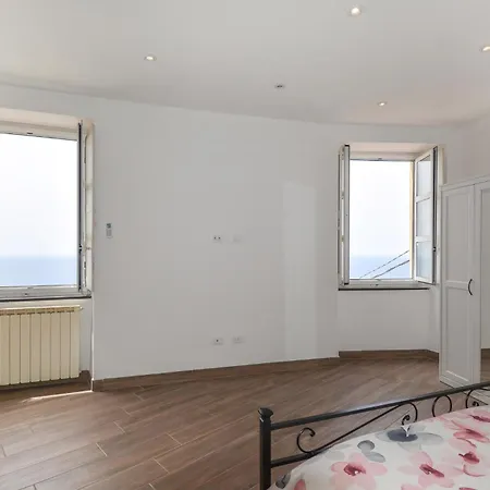בית נופש Stunning In With House Sea View