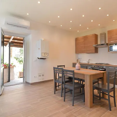 Stunning In With House Sea View Feriehus