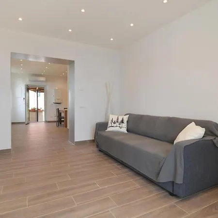 Stunning In With House Sea View בית נופש
