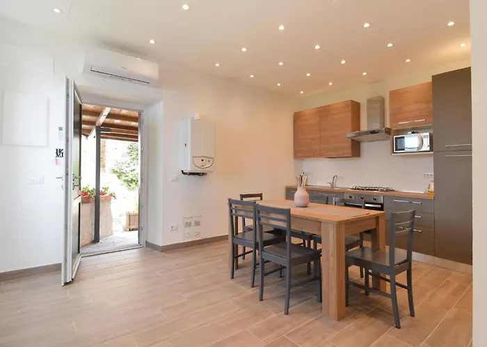 2 Bedroom Gorgeous In Casa de Férias